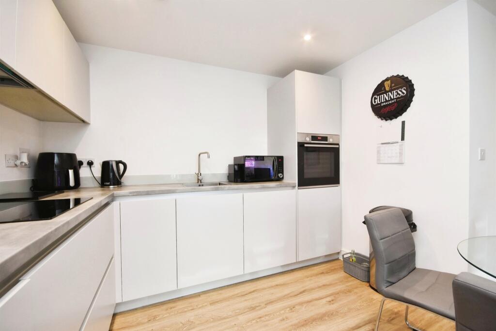 Additional image 6 of Kings Road, Brentwood