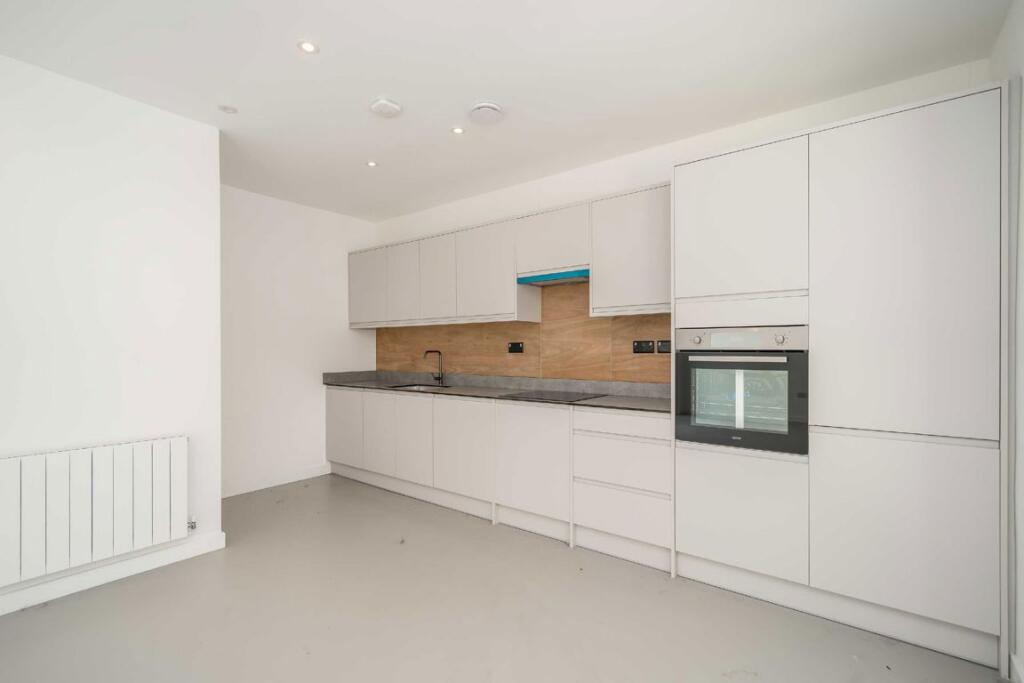 Additional image 6 of Inglemere Road, Tooting