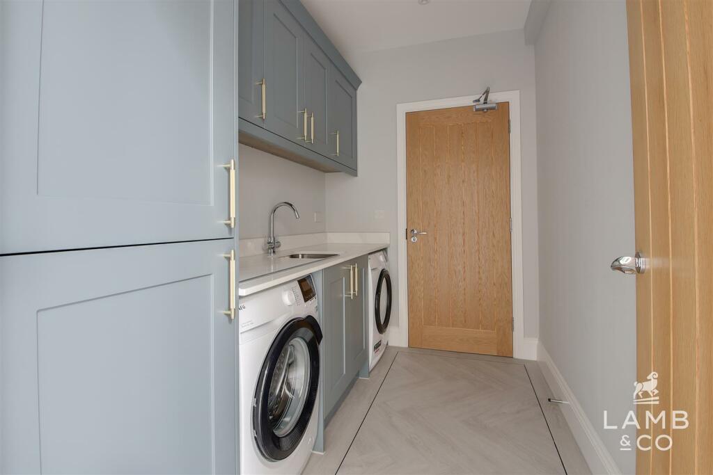 Additional image 22 of Blackberry Lodge Talbot Road, Little Clacton