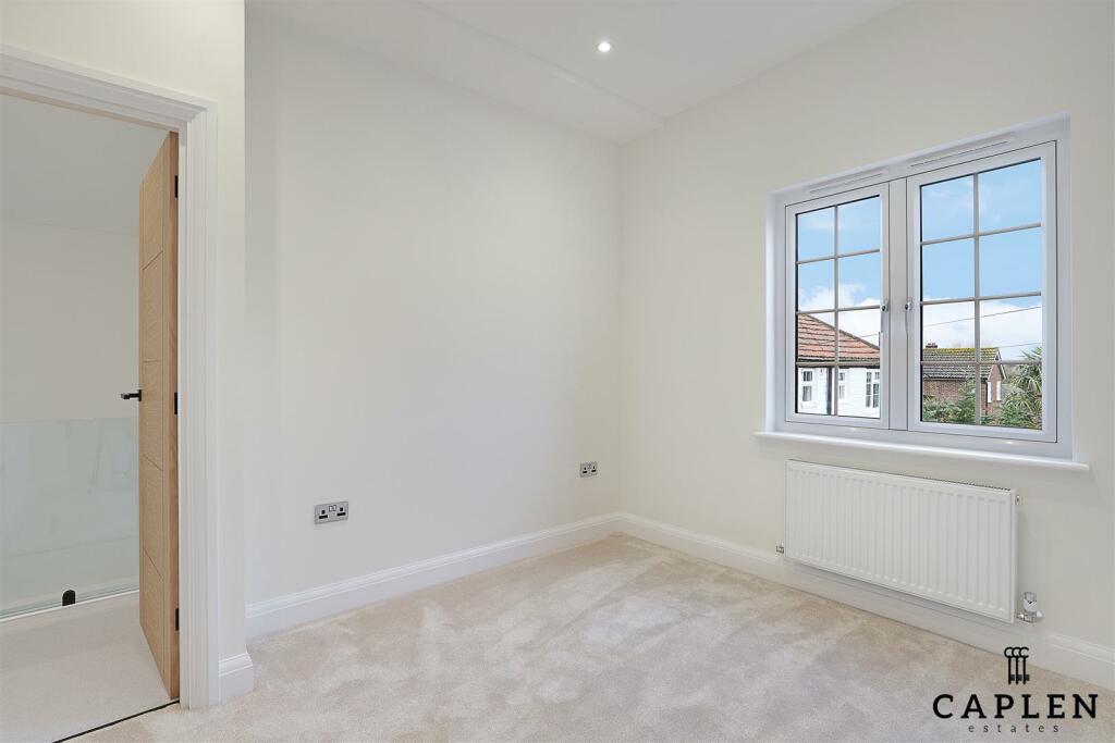 Additional image 19 of Coopers Hill, Ongar