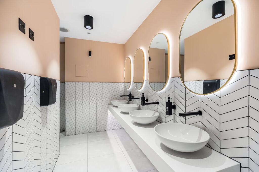 Additional image 7 of Mosaic East - Stephenson's, 17 Addiscombe Road, Croydon, CR0 6SR