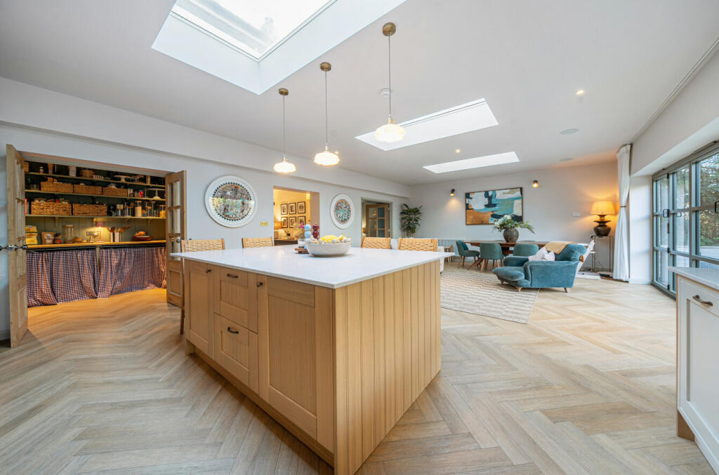 Additional image 9 of Oaklands Park, Bishop's Stortford, Hertfordshire, CM23