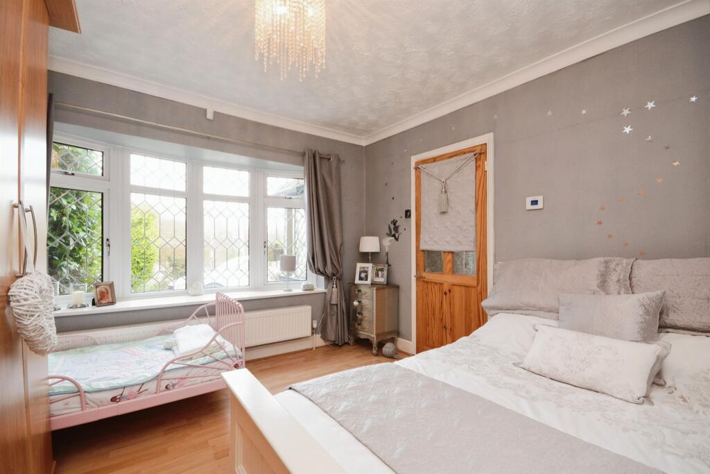 Additional image 11 of Deal Tree Bungalows, Doddinghurst, Brentwood
