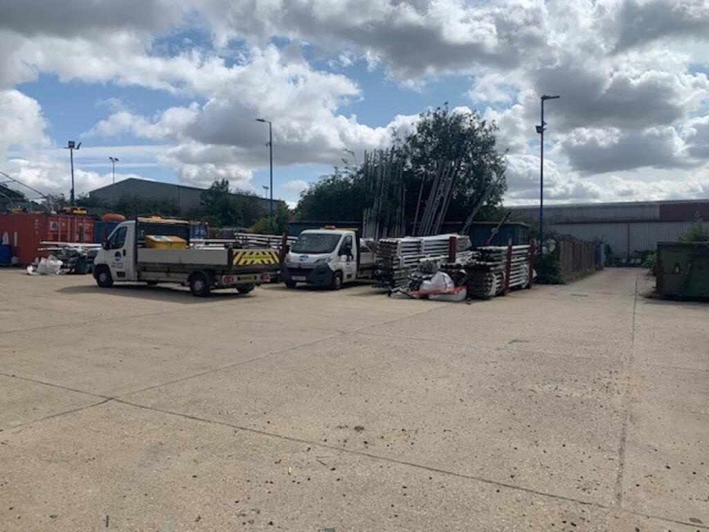 Additional image 5 of Temple Bank, Riverway, Harlow, CM20 2DY