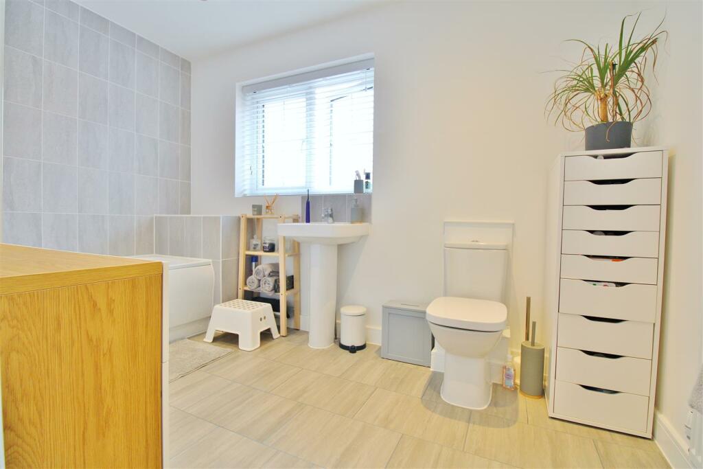 Additional image 24 of Nancy Blackett Avenue, Walton On The Naze