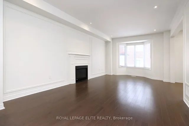 Additional image 6 of 5 MILITARY Cres