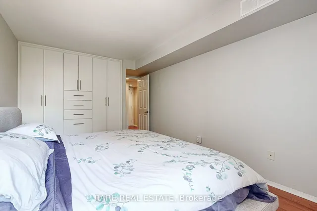 Additional image 31 of 705 King St Unit 402