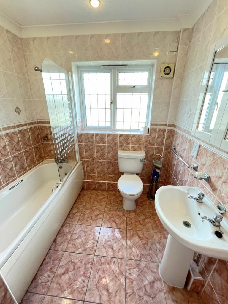 Additional image 12 of WALTON ROAD, FRINTON-ON-SEA