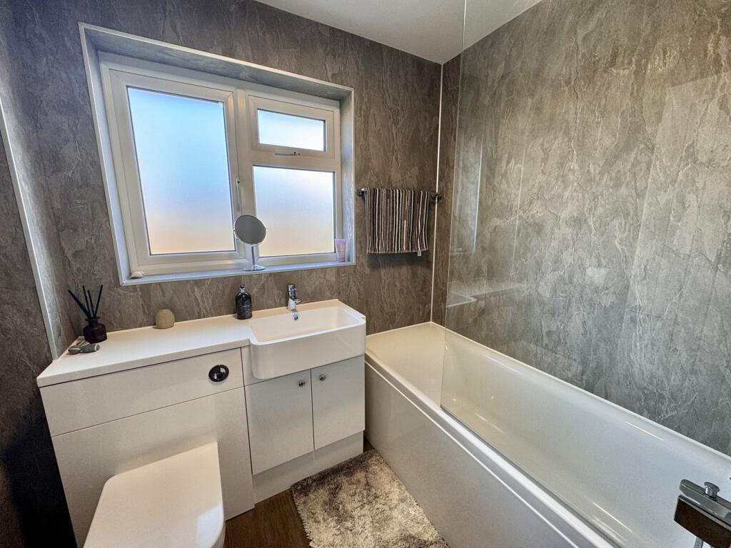 Additional image 15 of Sunningdale Way, Kirby Cross, Frinton-on-Sea, CO13