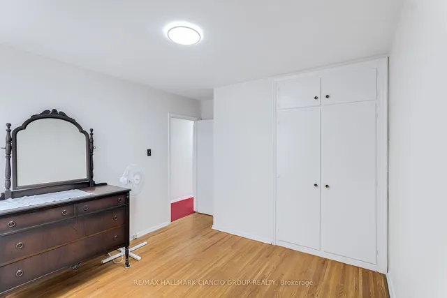 Additional image 19 of 18 Castille Ave