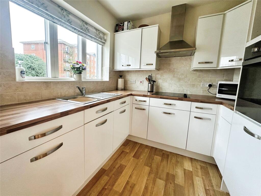 Additional image 4 of Nicholls Lodge, South Street, Bishop's Stortford