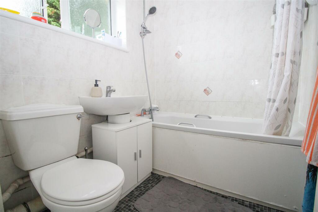 Additional image 14 of Jocelyns, Old Harlow