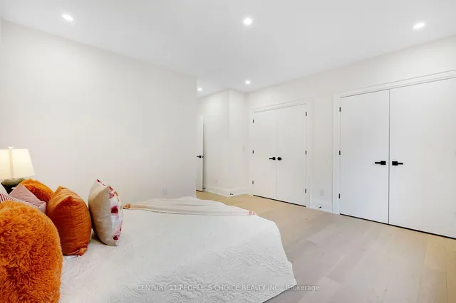 Additional image 28 of 8915 Heritage Rd