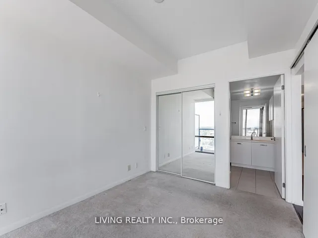 Additional image 21 of 832 Bay St Unit 2002