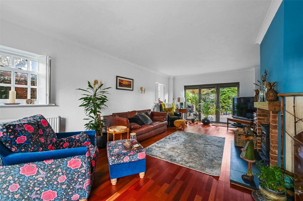 Additional image 31 of Les Bois, High Road, Layer-de-la-Haye, Colchester, CO2