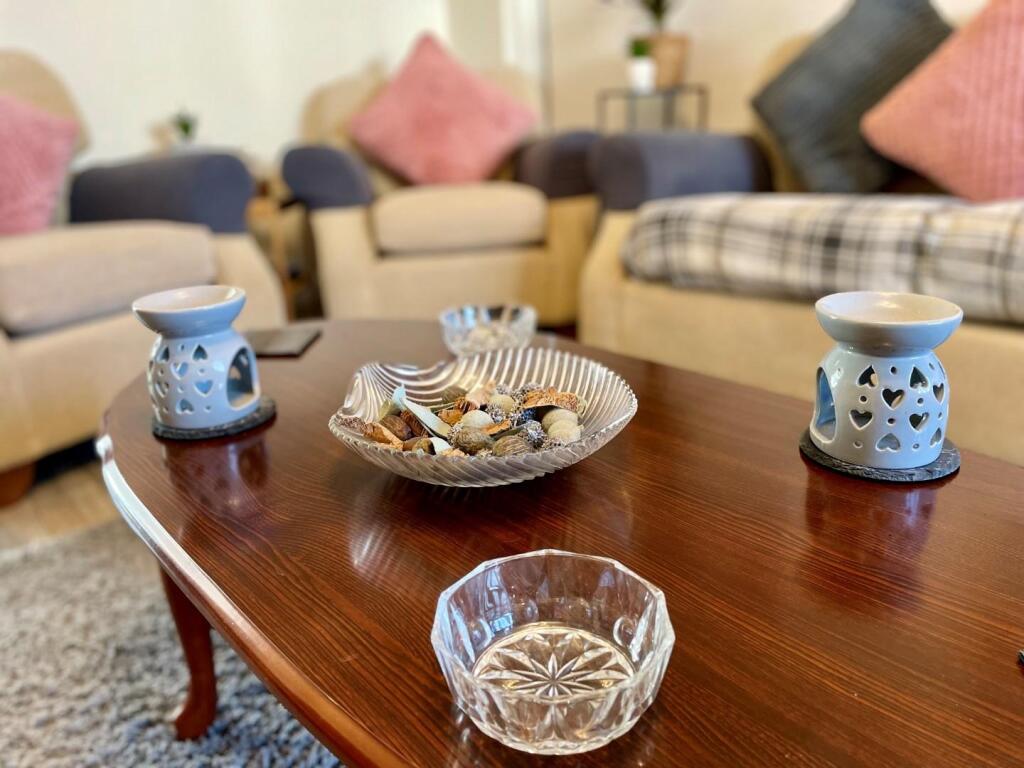 Additional image 8 of Standingwood Road