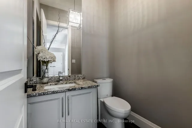 Additional image 12 of 258 Edgewater Cres Unit 4