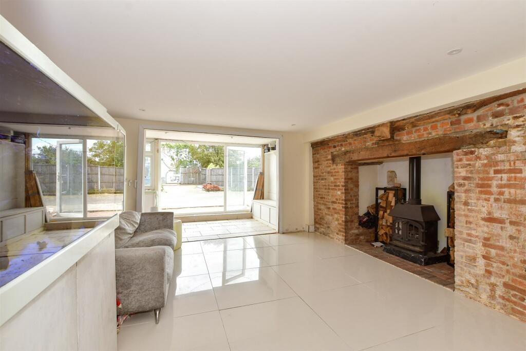 Additional image 6 of High Road, Thornwood, Essex