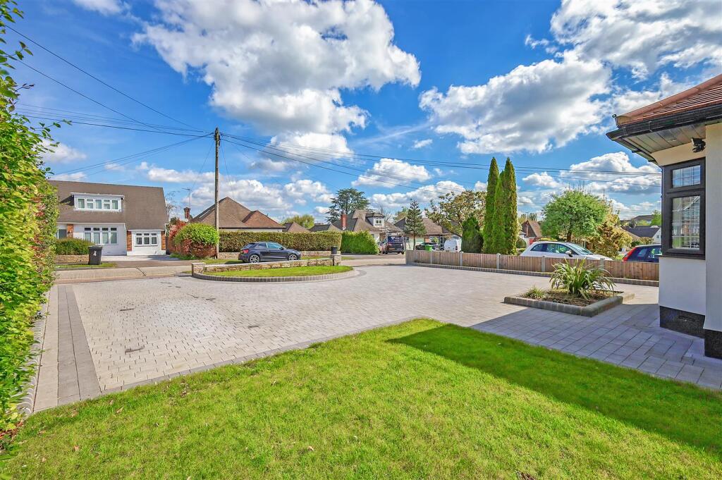 Additional image 30 of Newmans Drive, Hutton Burses