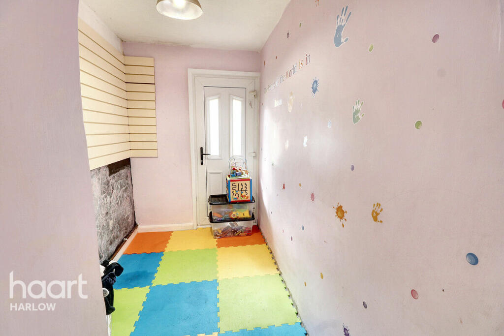 Additional image 5 of The Dashes, Harlow