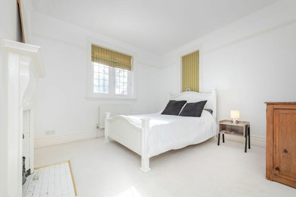 Additional image 31 of Queens Park Road, Caterham, CR3