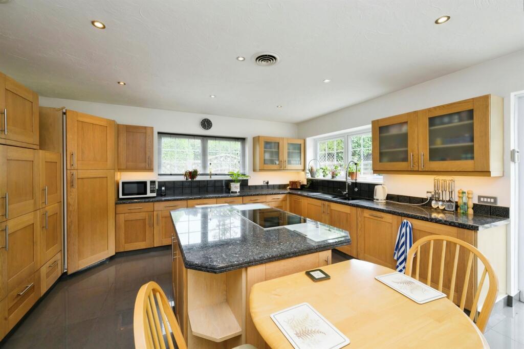 Additional image 7 of Hamlet Hill, Roydon, Harlow