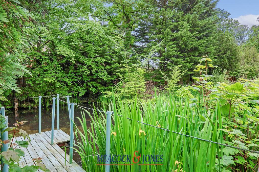 Additional image 33 of Mores Lane, Pilgrims Hatch, Brentwood