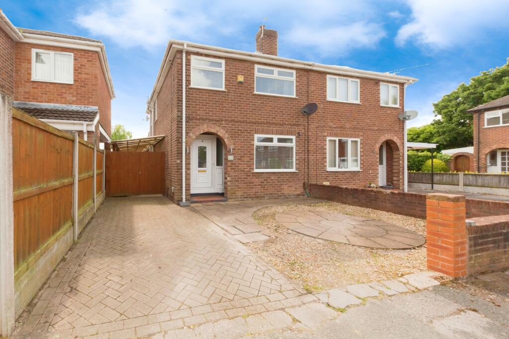 Greenlea Close, Whitby, Ellesmere Port, Cheshire, CH65