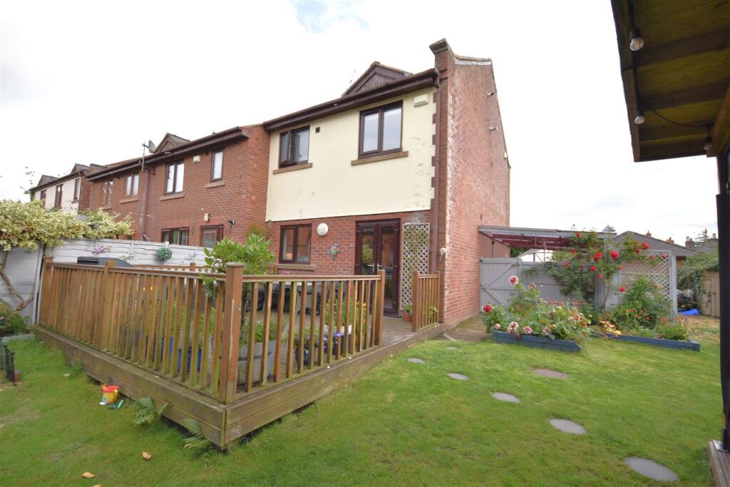 Additional image 23 of Neston Road, Willaston, Neston