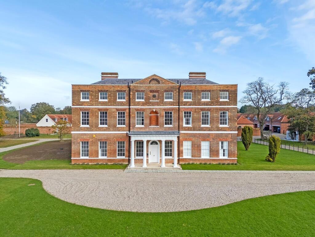 Additional image 14 of Brizes Park, Kelvedon Hatch