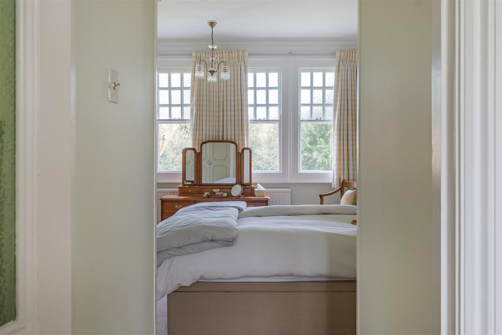 Additional image 19 of How Lane, Chipstead