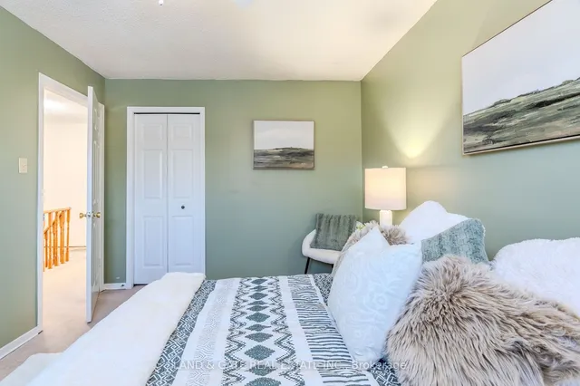 Additional image 27 of 11 Golders Green Ave