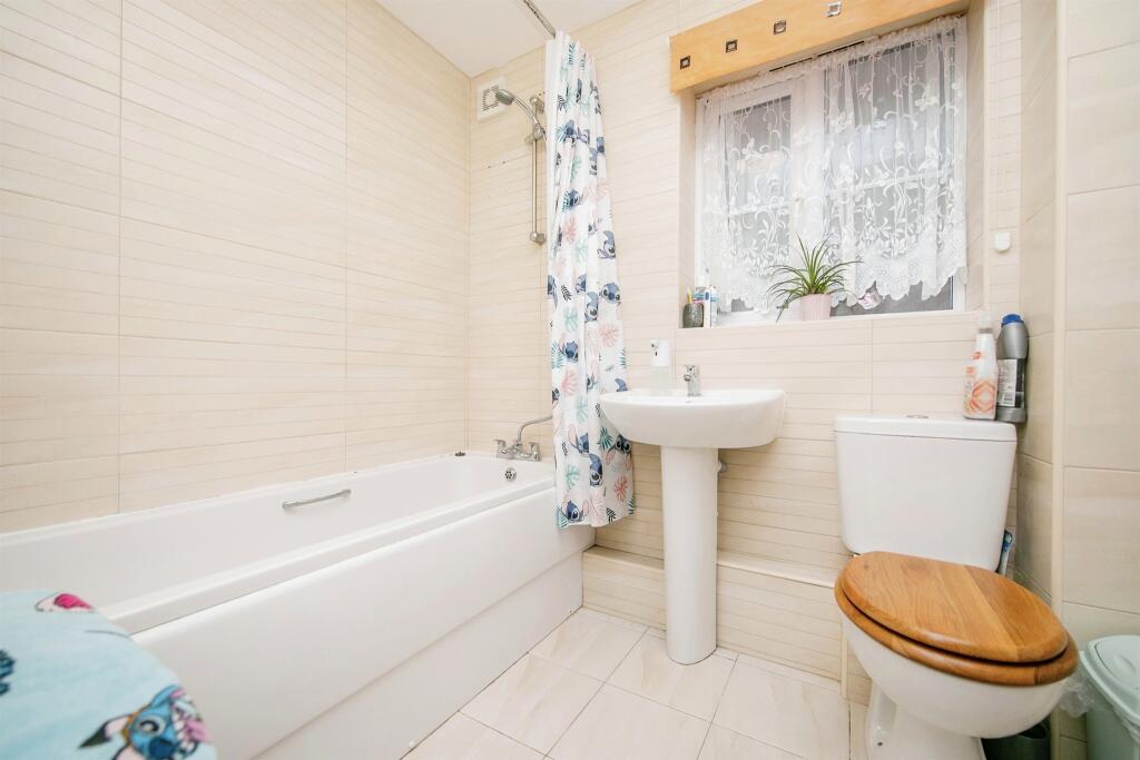 Additional image 13 of York Road, Holland-On-Sea, Clacton-On-Sea