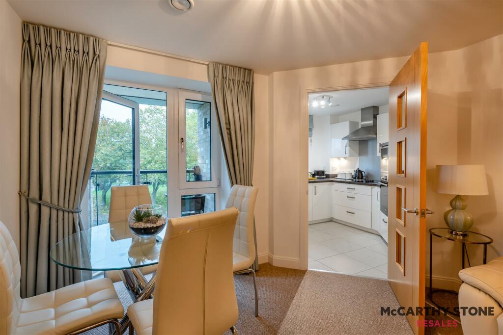 Additional image 5 of Miami House, Princes Road, Chelmsford, CM2 9GE