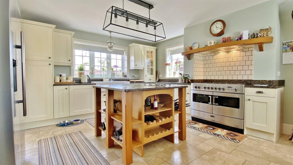 Additional image 2 of Walton Road, Kirby-Le-Soken