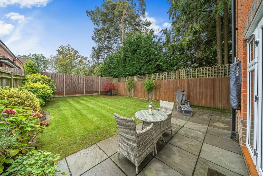 Additional image 19 of Alders Grove, Caterham, CR3