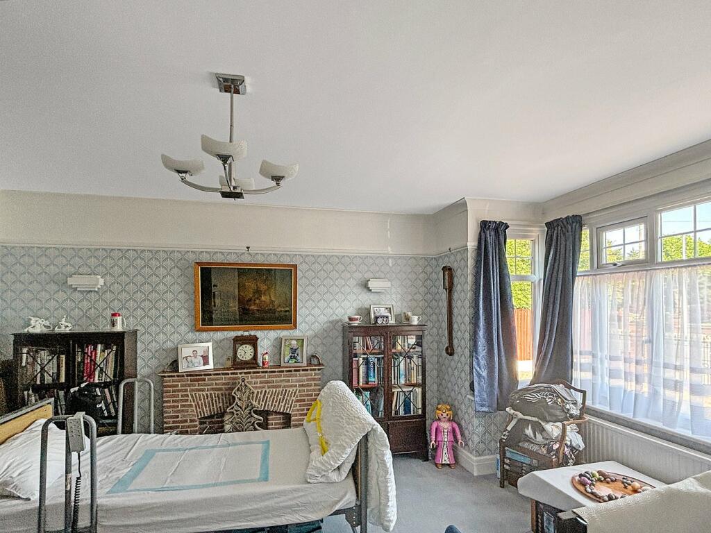Additional image 5 of Albert Gardens, Clacton-on-Sea, Clacton, CO15