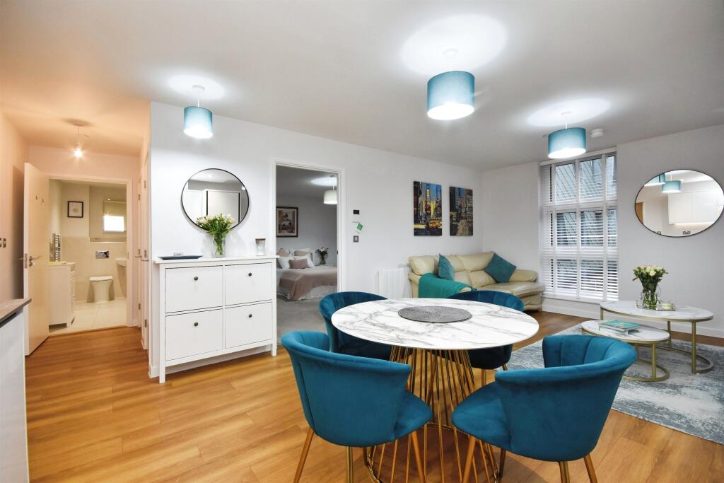 Additional image 16 of Ingrave Road, Brentwood