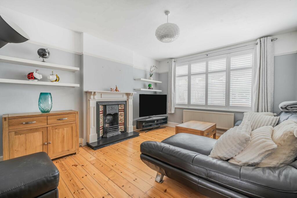 Additional image 20 of Waddington Avenue, Coulsdon, CR5