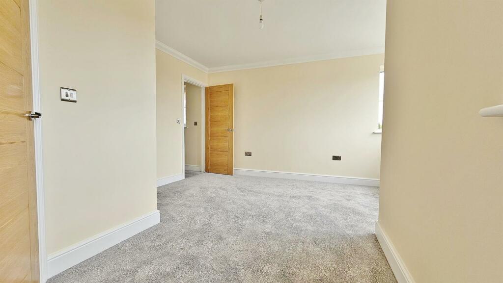 Additional image 24 of Fifth Avenue, Frinton-On-Sea