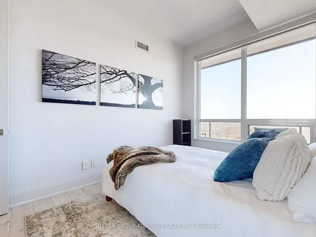 Additional image 25 of 36 Park Lawn Rd Unit 4205