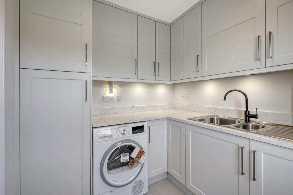 Additional image 23 of Brizes Park, Kelvedon Hatch