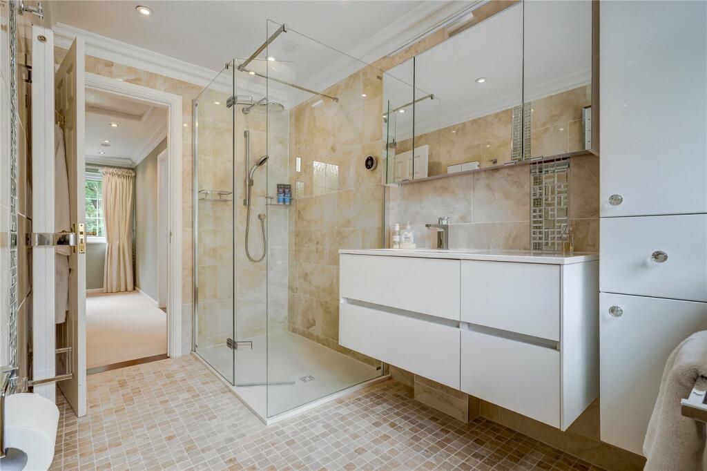 Additional image 33 of Paddock Chase, CM8