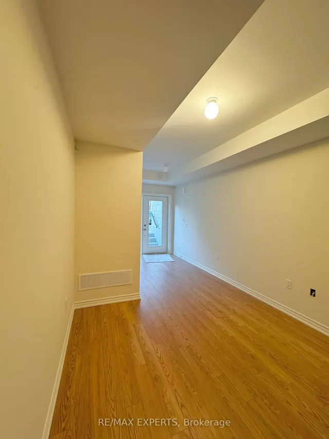 Additional image 7 of 20 Halliford Pl Unit 102