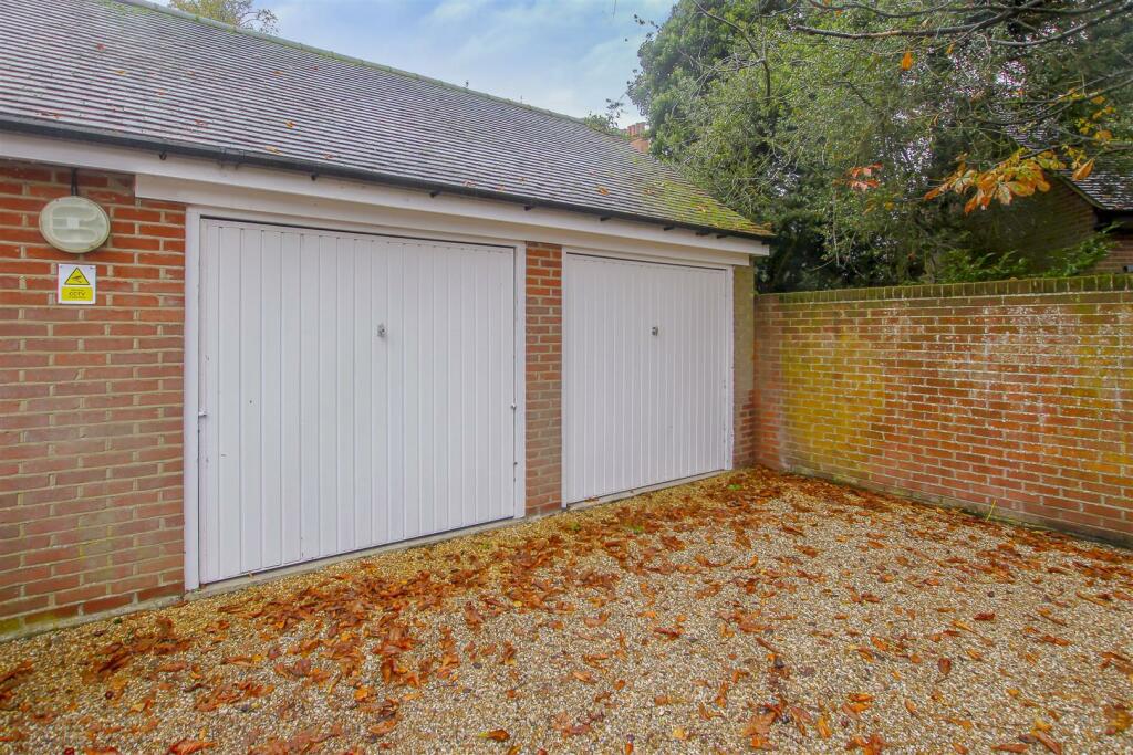 Additional image 13 of Station Lane, Ingatestone