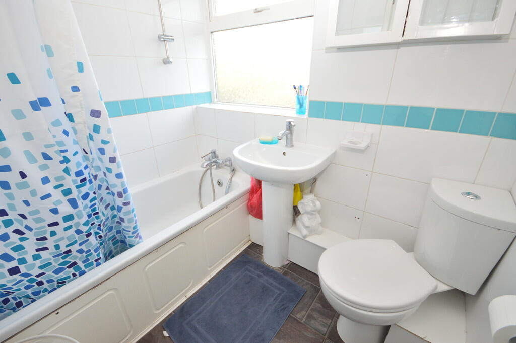 Additional image 11 of Rosabelle Avenue, Wivenhoe