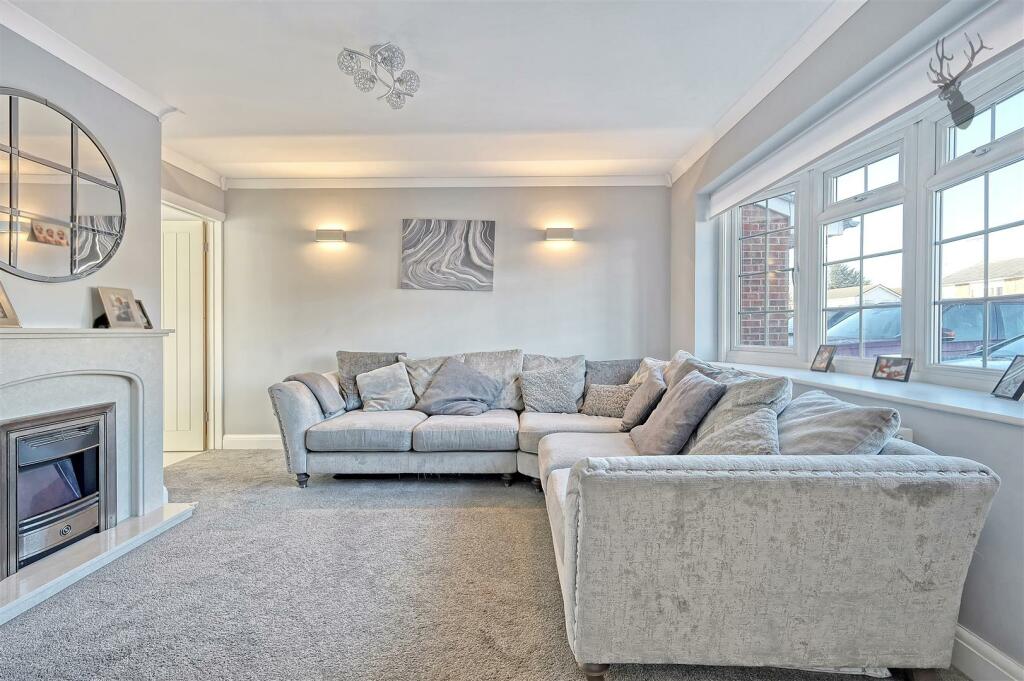 Additional image 18 of Blackmore Road, Kelvedon Hatch
