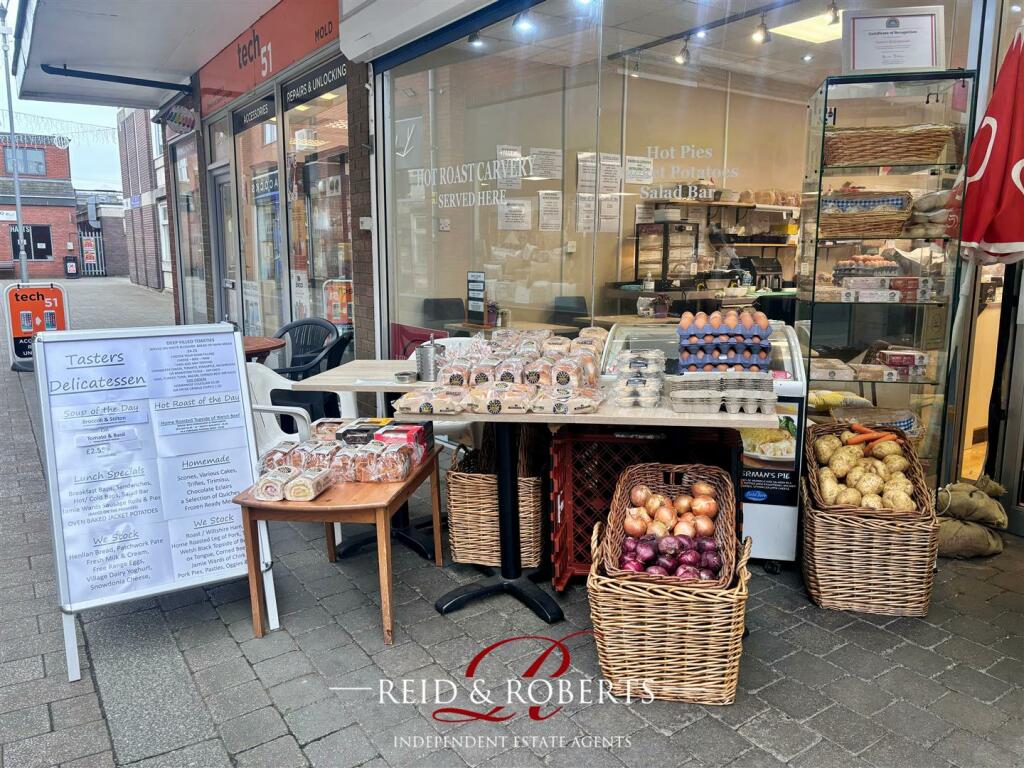 Additional image 6 of Daniel Owen, Mold