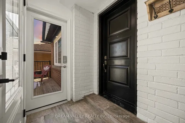 Additional image 5 of 74 Rosemount Dr