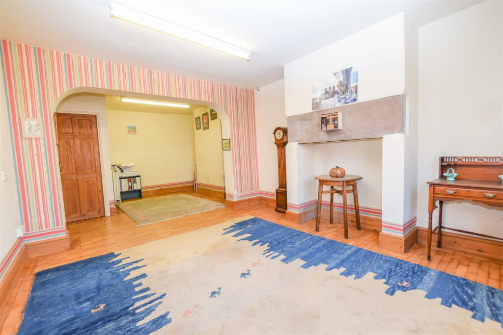 Additional image 19 of Parkgate Road, Neston